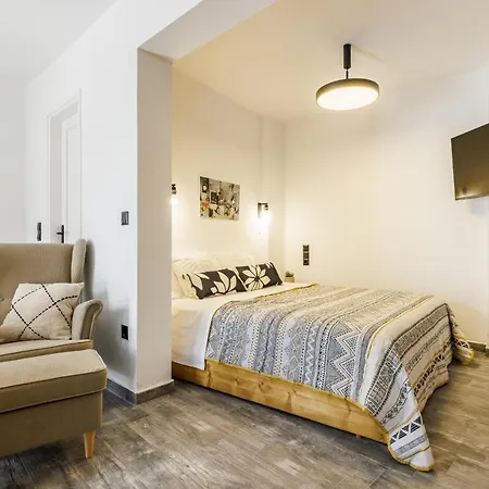 The Grey Apartment Skopelos Town