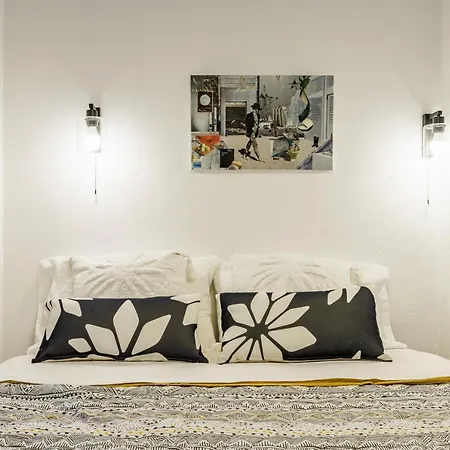 The Grey Скопелос